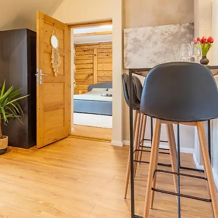 Romantic Stay, Close To The And Centre! Parnu